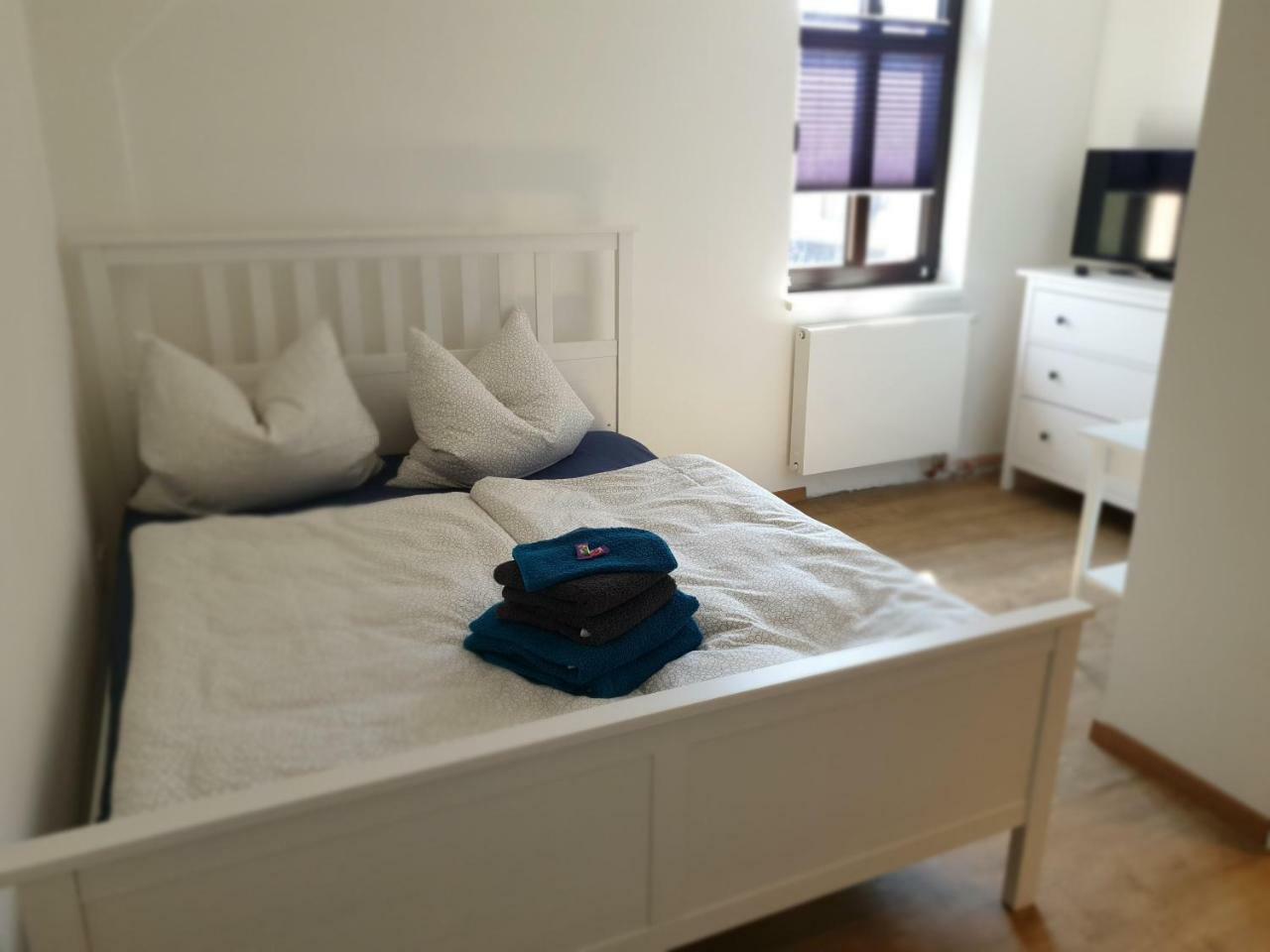 Turmklause Hotel Luckenwalde Bagian luar foto
